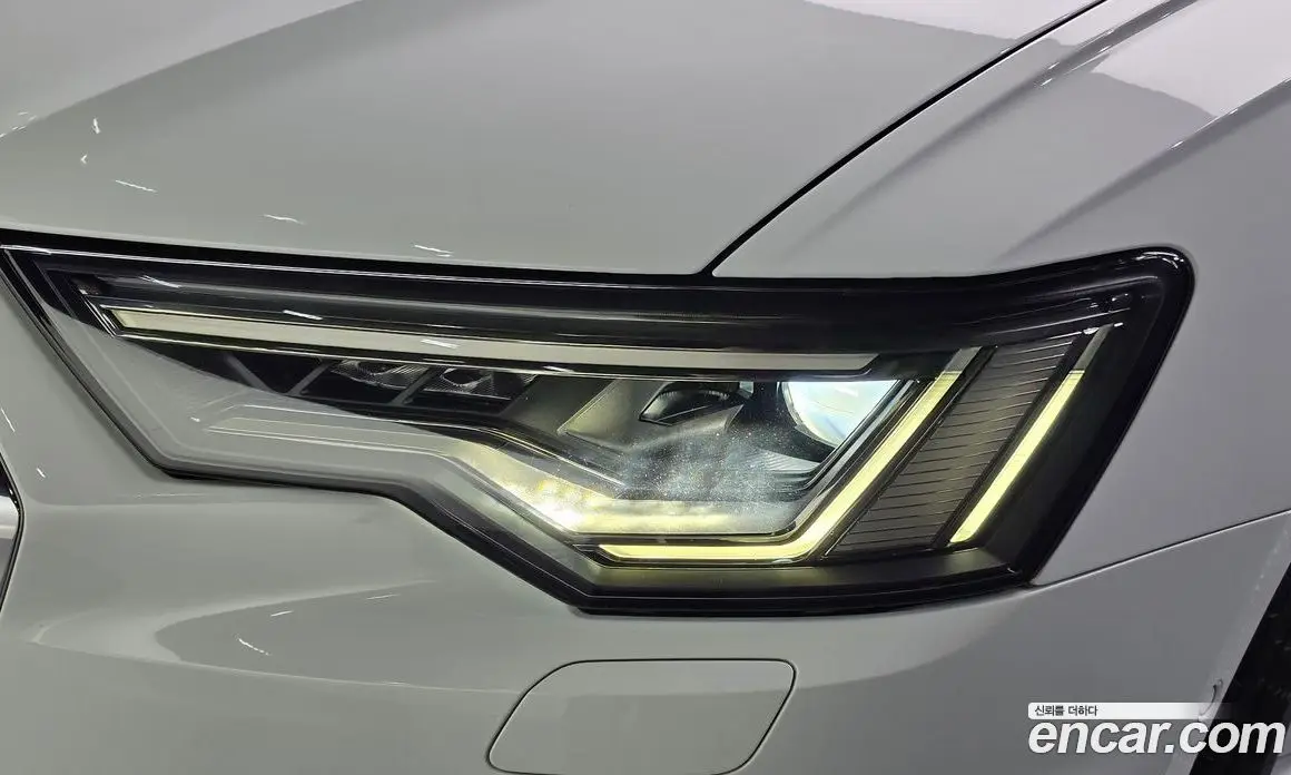 Audi A6 2020 2.0 автомат (гидро), фото 7