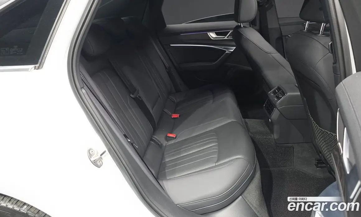 Audi A6 2020 2.0 автомат (гидро), фото 18