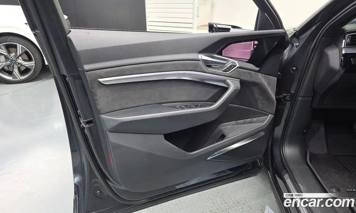 Audi e-tron 2020 0.2 автомат (гидро), фото 14