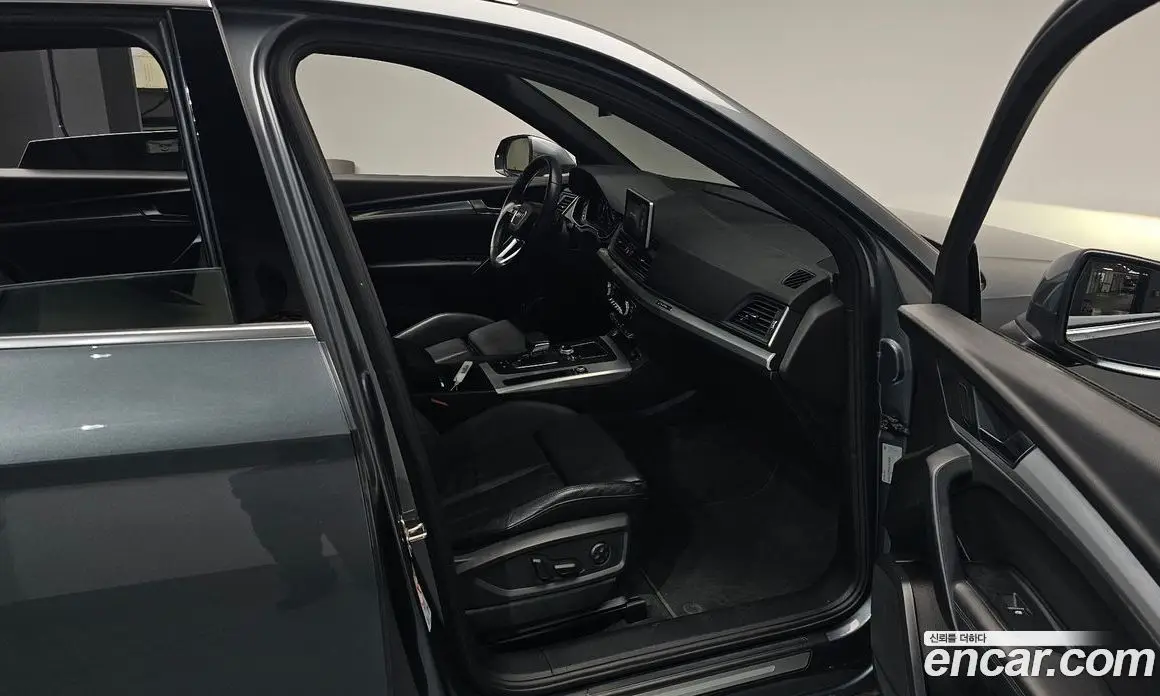 Audi Q5 2020 2.0 автомат (гидро), фото 15