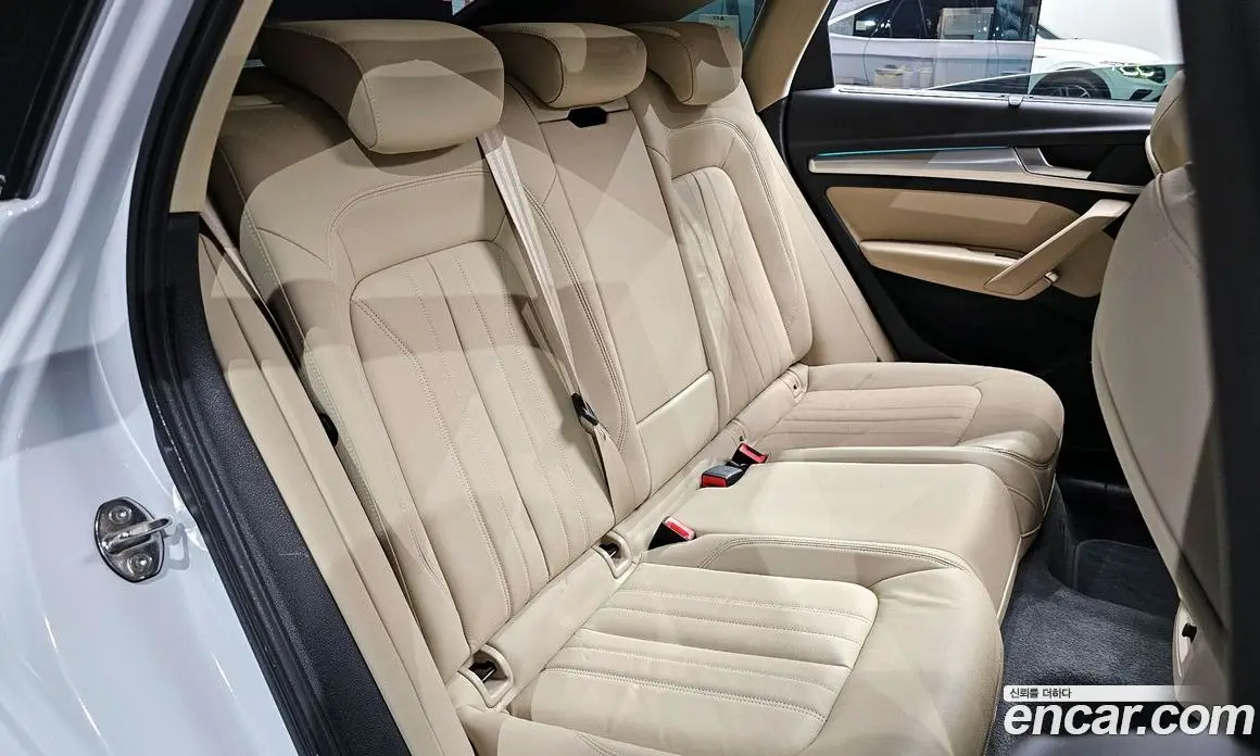 Audi Q5 2022 2.0 автомат (гидро), фото 18