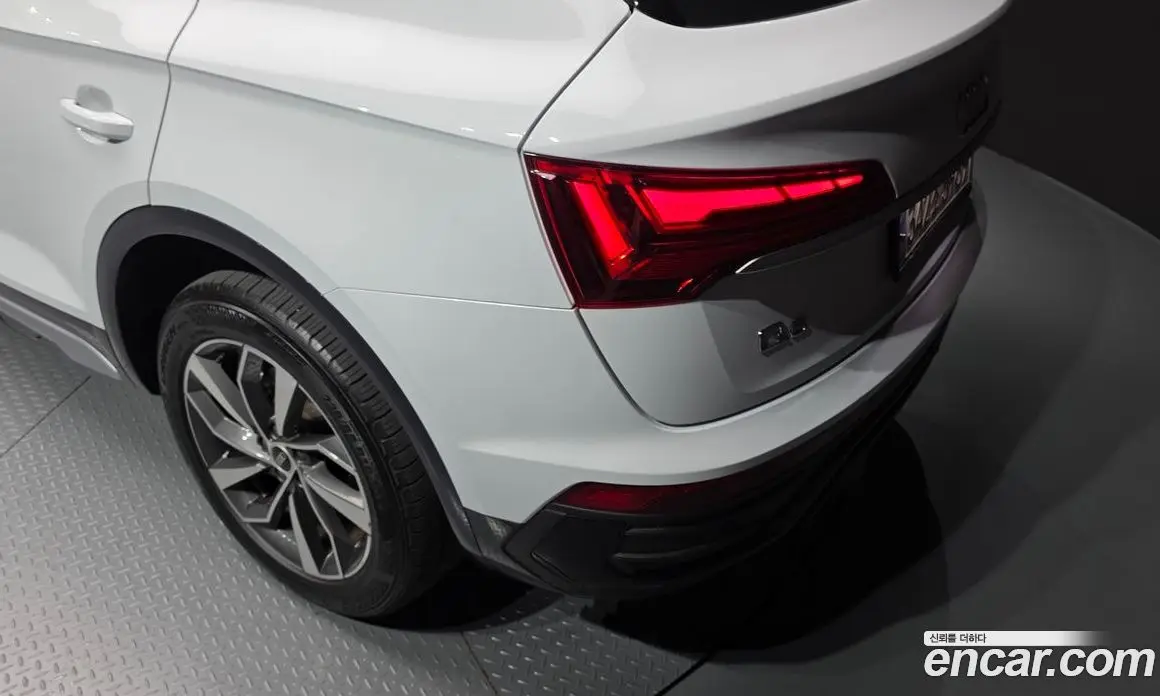 Audi Q5 2022 2.0 автомат (гидро), фото 9