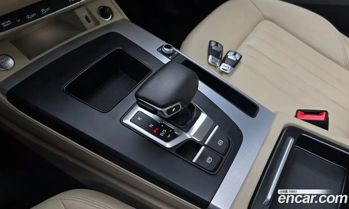 Audi Q5 2022 2.0 автомат (гидро), фото 12