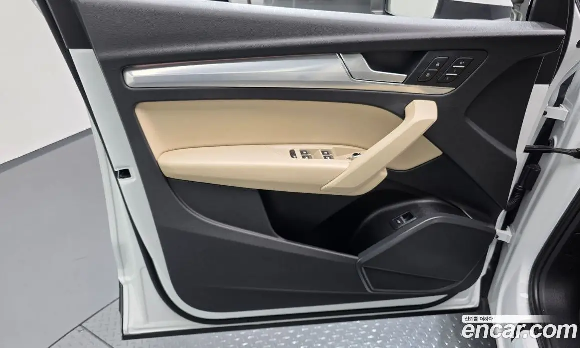 Audi Q5 2022 2.0 автомат (гидро), фото 14