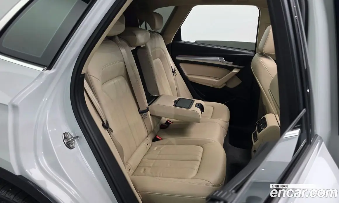 Audi Q5 2022 2.0 автомат (гидро), фото 17