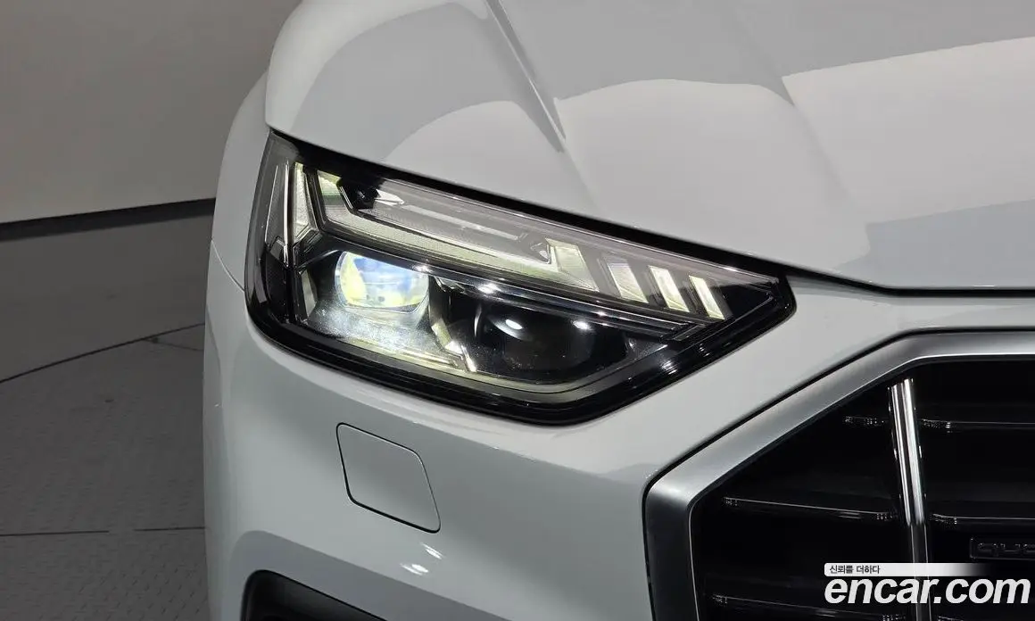Audi Q5 2022 2.0 автомат (гидро), фото 8