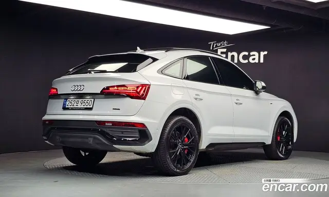Audi Q5 2023 2.0 автомат (гидро), миниатюра 2 Audi Q5 2023 2.0 автомат (гидро), миниатюра 2