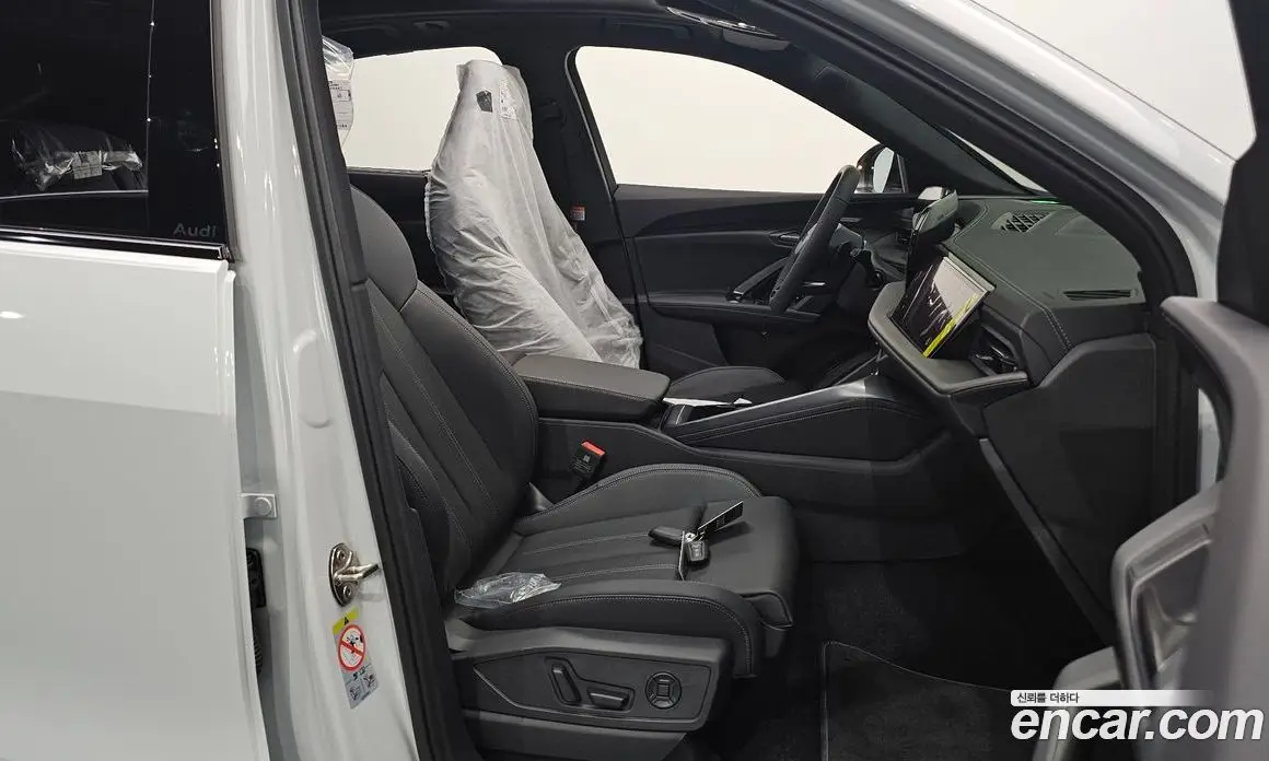 Audi Q5 2025 2.0 автомат (гидро), фото 13