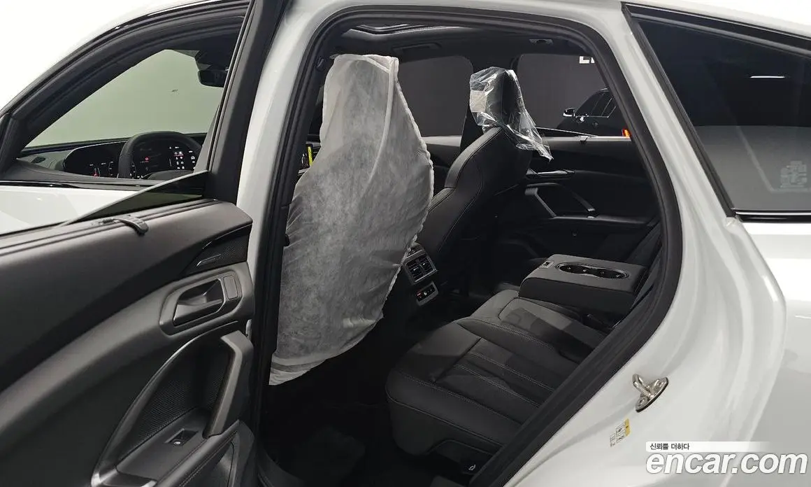 Audi Q5 2025 2.0 автомат (гидро), фото 18