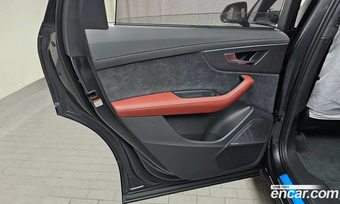 Audi SQ7 2026 4.0 автомат (гидро), фото 15 Audi SQ7 2026 4.0 автомат (гидро), фото 15