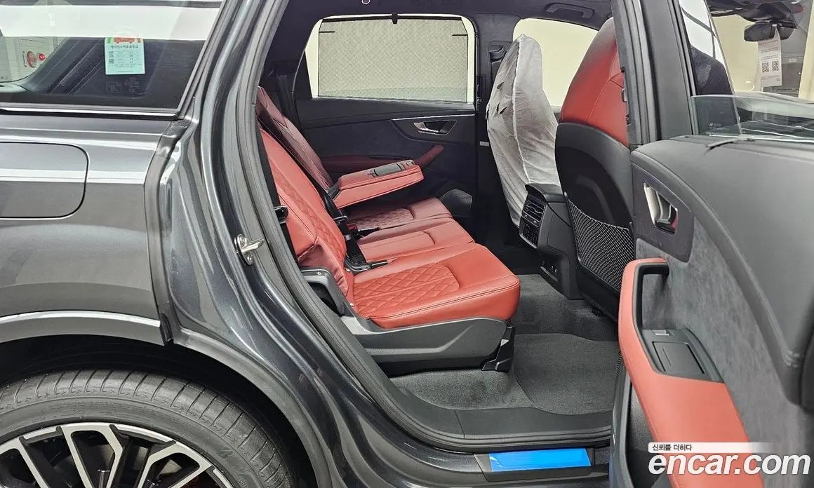 Audi SQ7 2026 4.0 автомат (гидро), фото 17 Audi SQ7 2026 4.0 автомат (гидро), фото 17