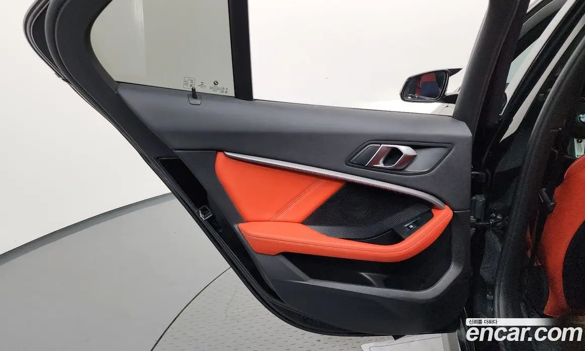 BMW 1 серия 2021 2.0 автомат (гидро), фото 15