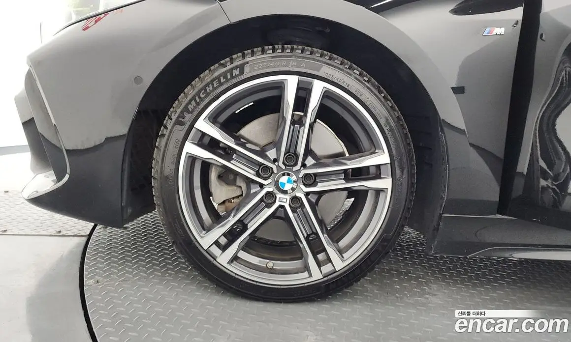 BMW 1 серия 2021 2.0 автомат (гидро), фото 5