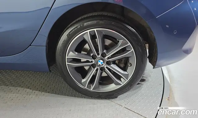 BMW 1 серия 2023 2.0 автомат (гидро), миниатюра 7