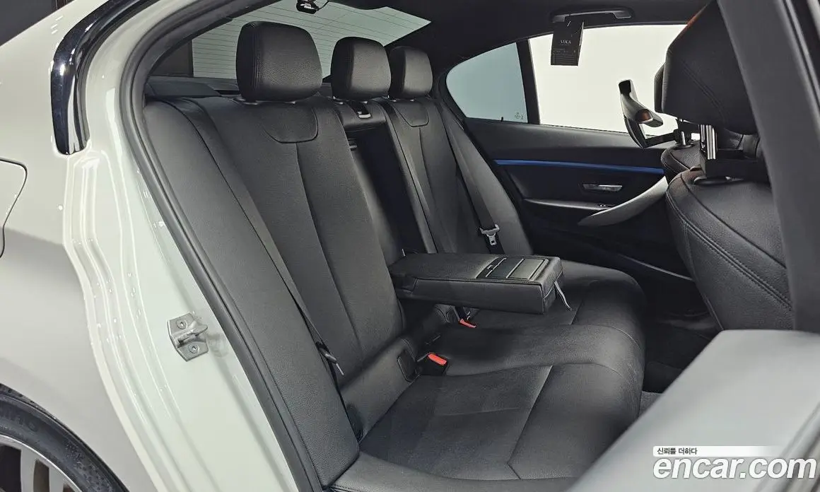 BMW 3 серия 2017 2.0 автомат (гидро), фото 18