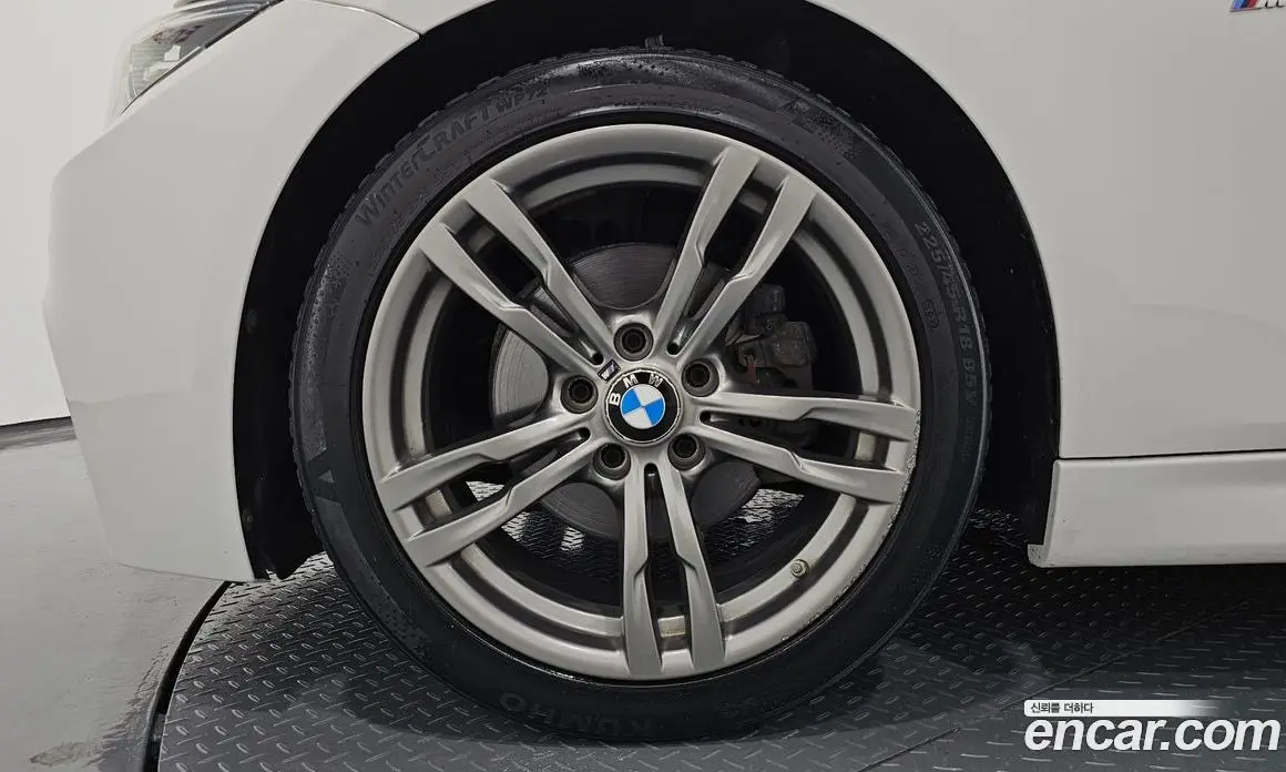 BMW 3 серия 2017 2.0 автомат (гидро), фото 5