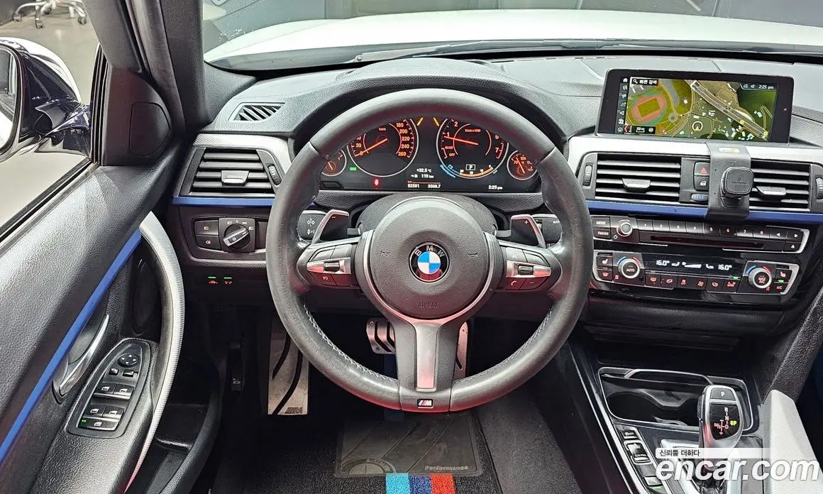 BMW 3 серия 2017 2.0 автомат (гидро), фото 19
