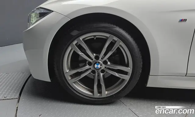 BMW 3 серия 2018 2.0 автомат (гидро), миниатюра 5