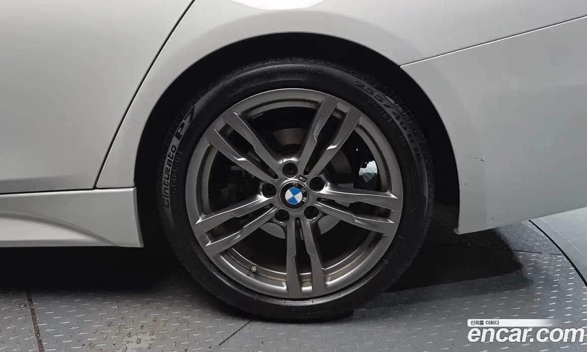 BMW 3 серия 2018 2.0 автомат (гидро), фото 7