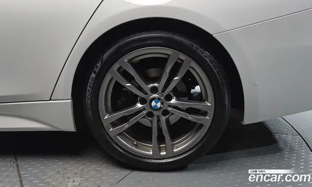 BMW 3 серия 2018 2.0 автомат (гидро), миниатюра 7