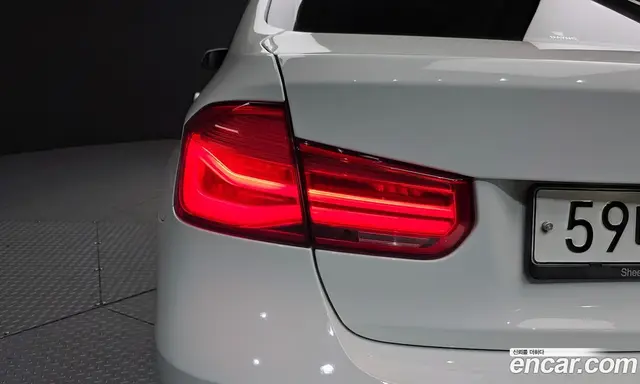 BMW 3 серия 2018 2.0 автомат (гидро), миниатюра 9