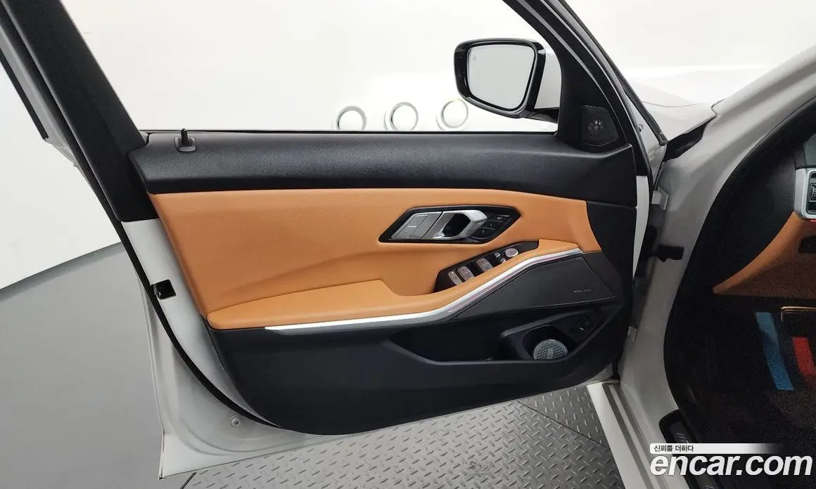 BMW 3 серия 2023 2.0 автомат (гидро), фото 14