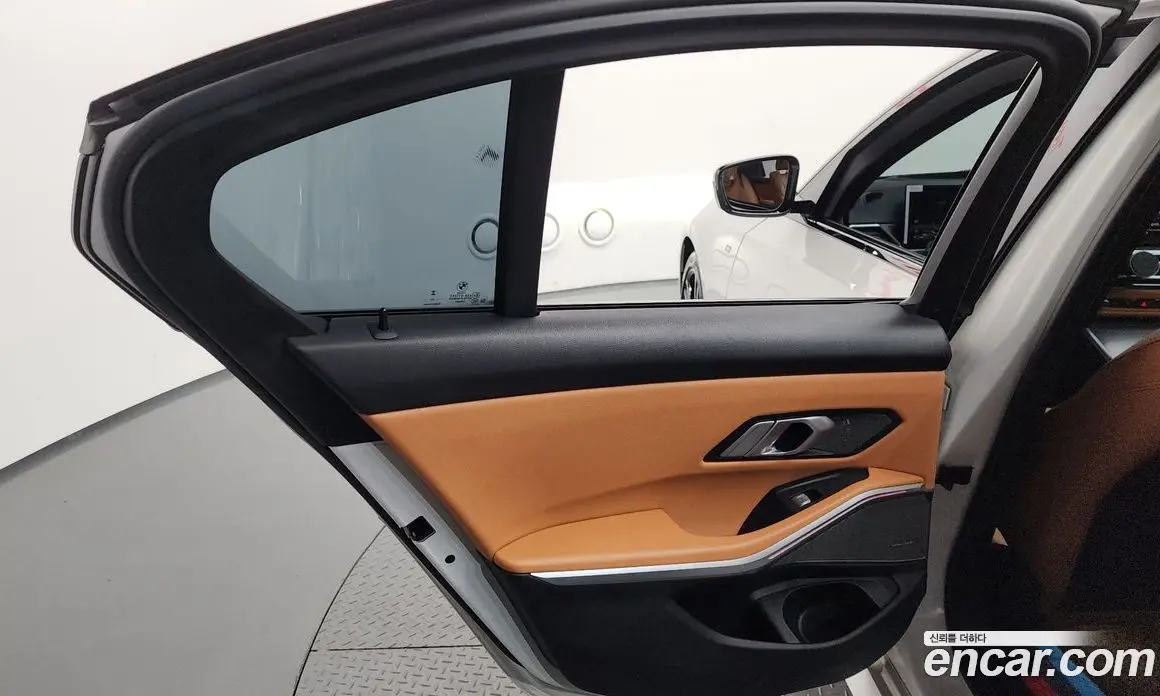 BMW 3 серия 2023 2.0 автомат (гидро), фото 15