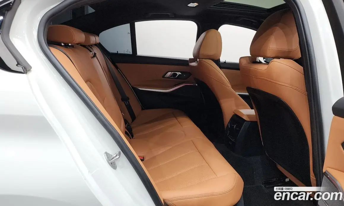 BMW 3 серия 2023 2.0 автомат (гидро), фото 17