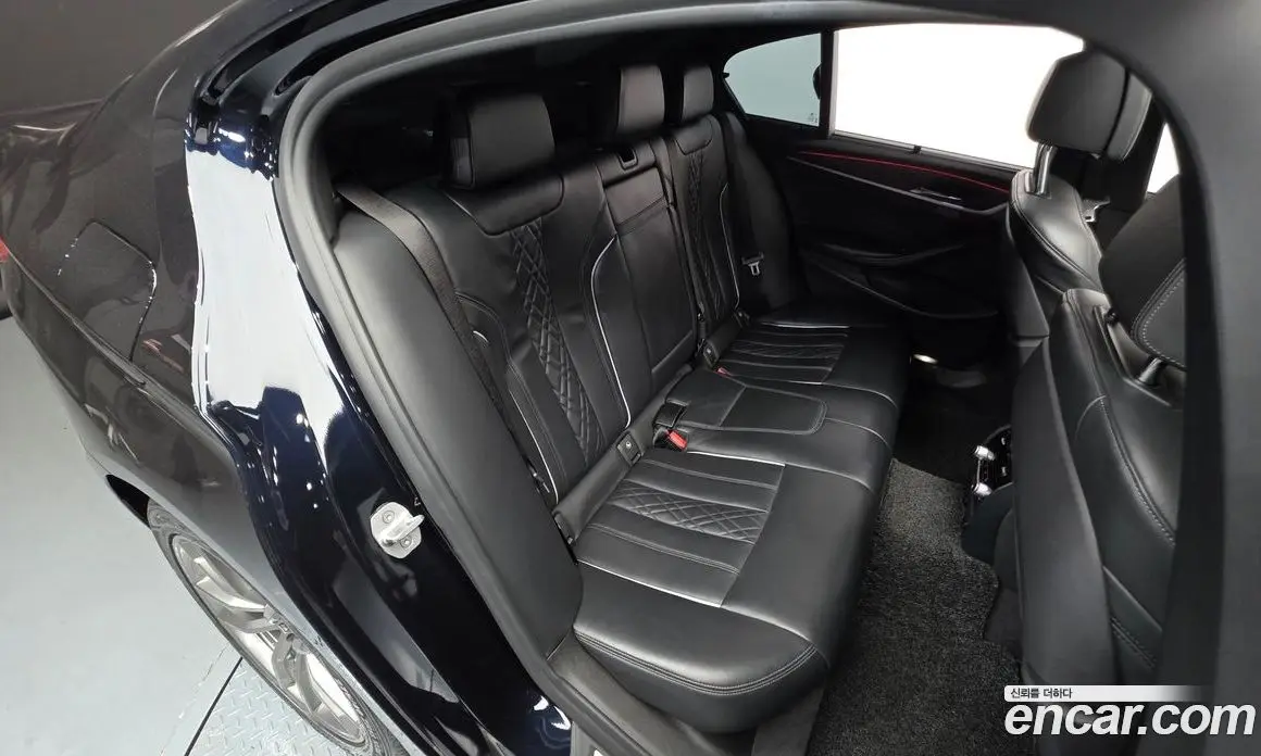 BMW 5 серия 2018 2.0 автомат (гидро), фото 16