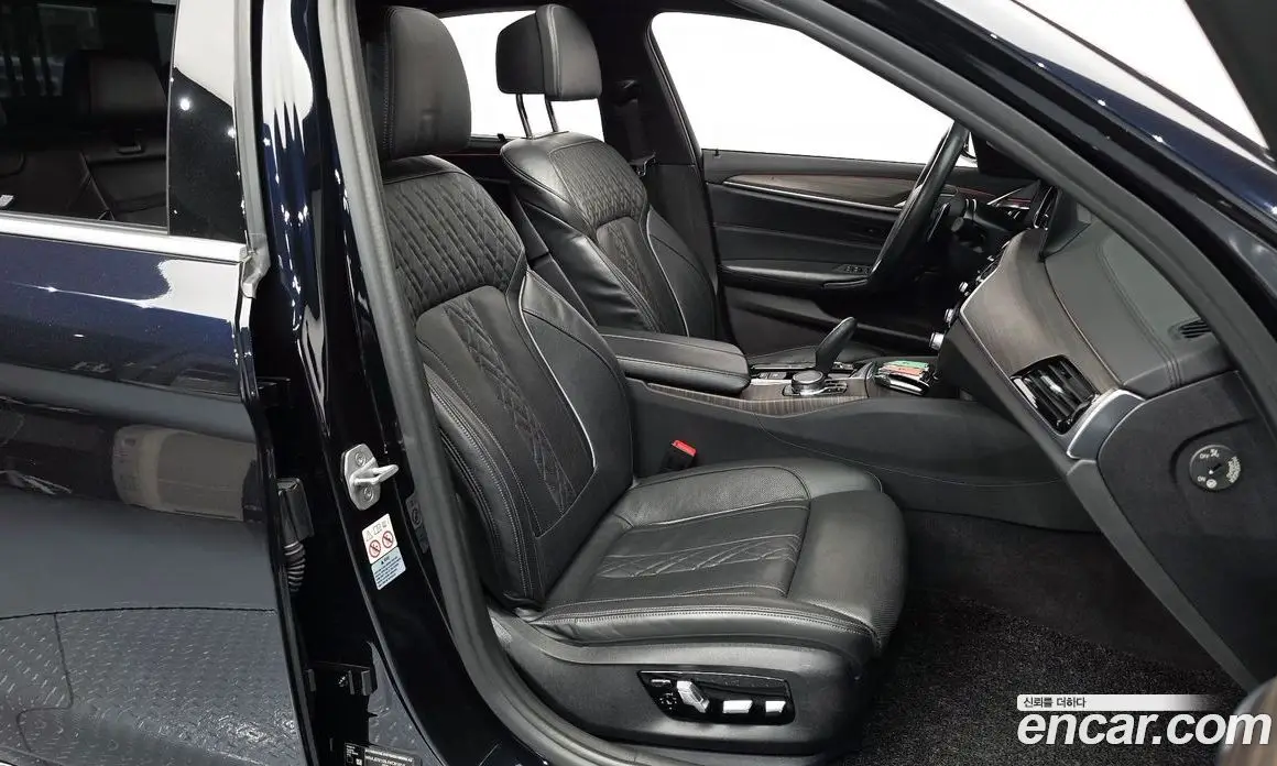 BMW 5 серия 2018 2.0 автомат (гидро), фото 17