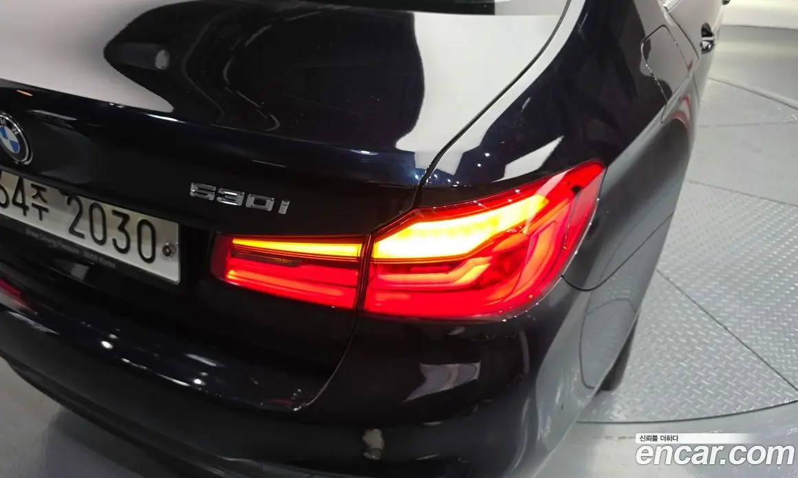 BMW 5 серия 2018 2.0 автомат (гидро), фото 9