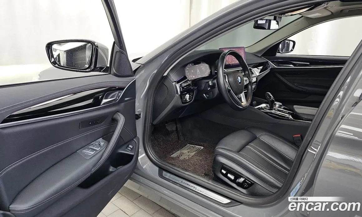 BMW 5 серия 2022 2.0 автомат (гидро), фото 13
