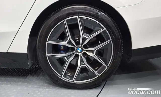 BMW 5 серия 2024 2.0 автомат (гидро), миниатюра 7