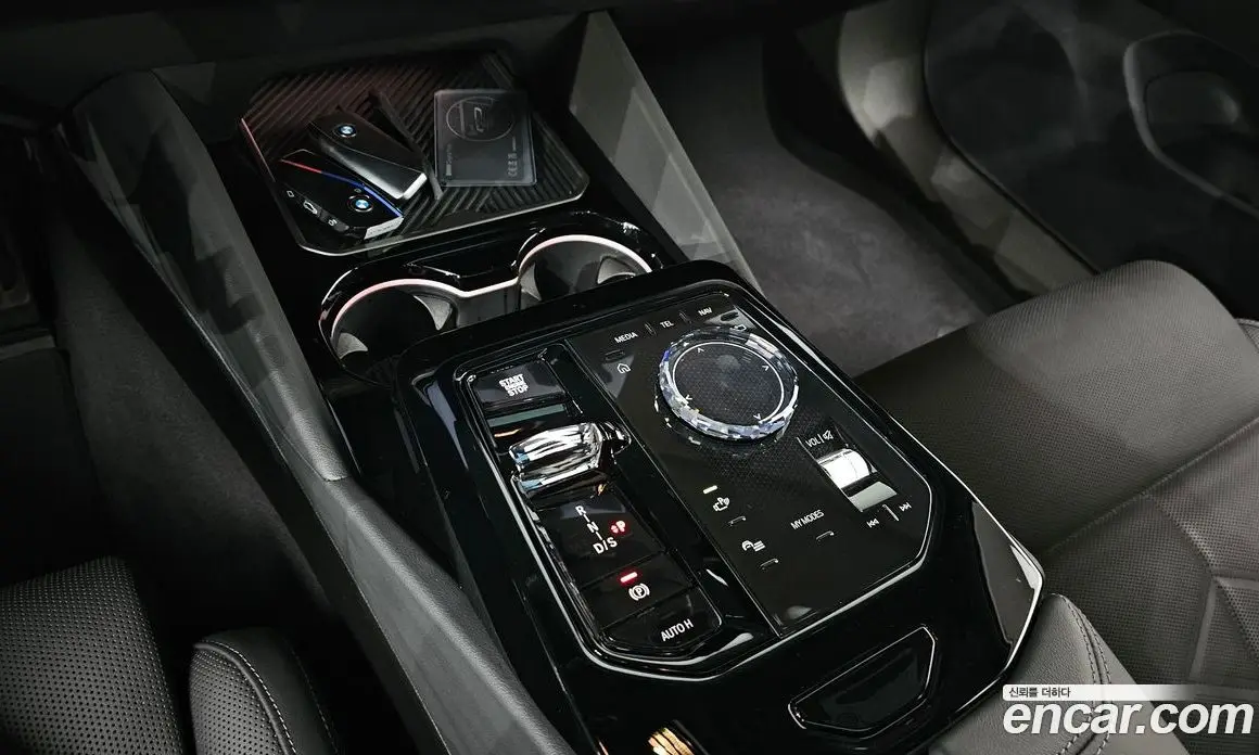 BMW 5 серия 2025 2.0 автомат (гидро), фото 12 BMW 5 серия 2025 2.0 автомат (гидро), фото 12