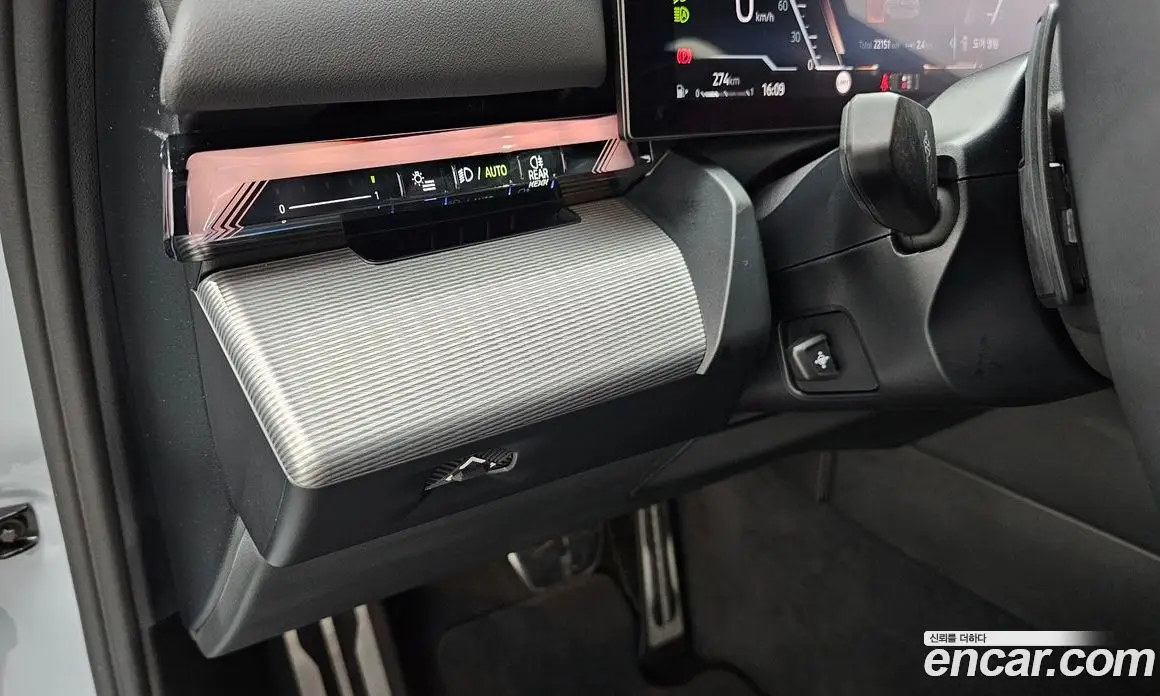 BMW 5 серия 2025 2.0 автомат (гидро), фото 20 BMW 5 серия 2025 2.0 автомат (гидро), фото 20