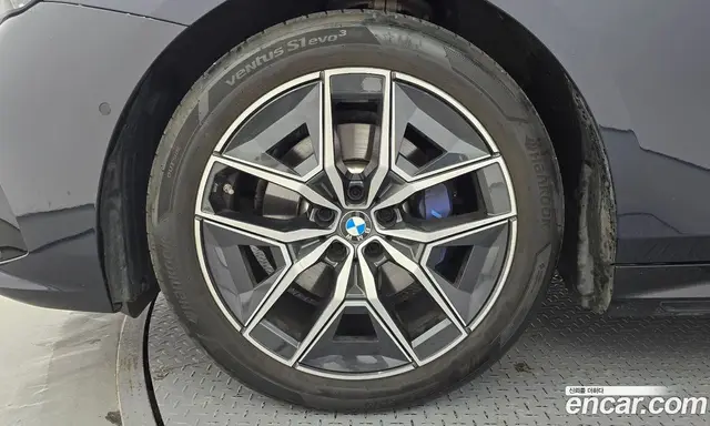 BMW 5 серия 2025 2.0 автомат (гидро), миниатюра 5