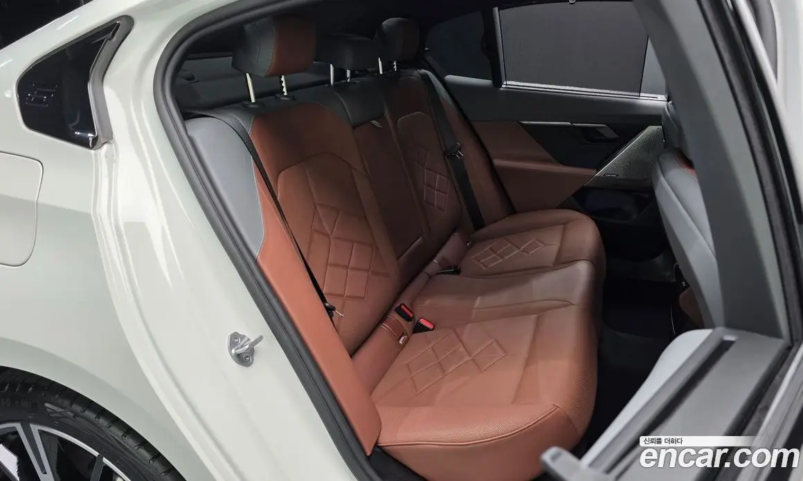 BMW 5 серия 2025 2.0 автомат (гидро), фото 17 BMW 5 серия 2025 2.0 автомат (гидро), фото 17