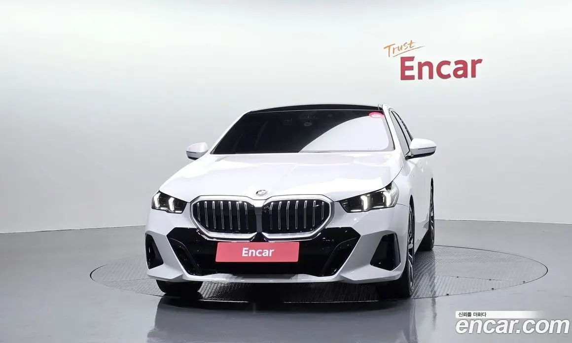 BMW 5 серия 2025 2.0 автомат (гидро), фото 3 BMW 5 серия 2025 2.0 автомат (гидро), фото 3
