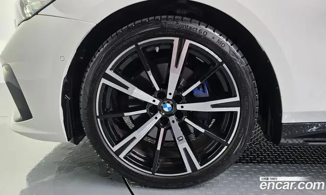 BMW 5 серия 2025 2.0 автомат (гидро), миниатюра 5 BMW 5 серия 2025 2.0 автомат (гидро), миниатюра 5