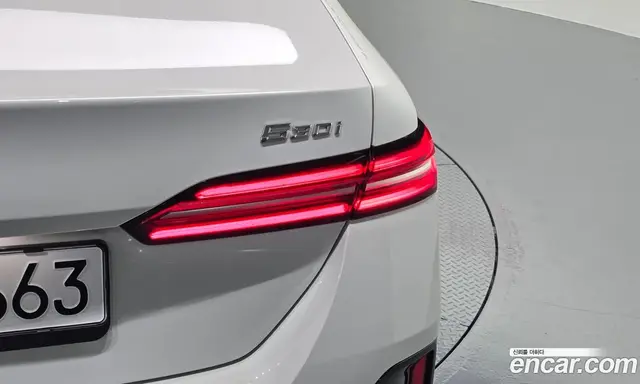 BMW 5 серия 2025 2.0 автомат (гидро), миниатюра 9 BMW 5 серия 2025 2.0 автомат (гидро), миниатюра 9