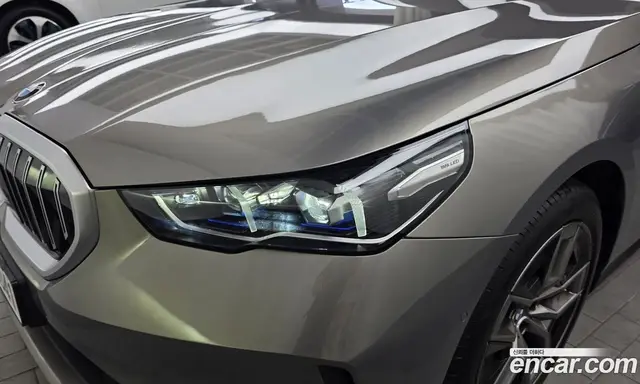 BMW 5 серия 2025 2.0 автомат (гидро), миниатюра 8 BMW 5 серия 2025 2.0 автомат (гидро), миниатюра 8