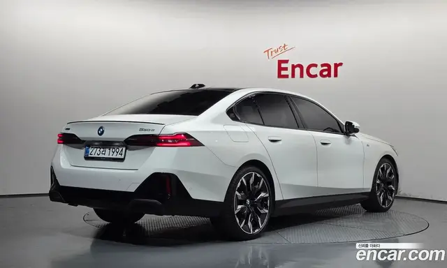 BMW 5 серия 2025 3.0 автомат (гидро), миниатюра 2 BMW 5 серия 2025 3.0 автомат (гидро), миниатюра 2