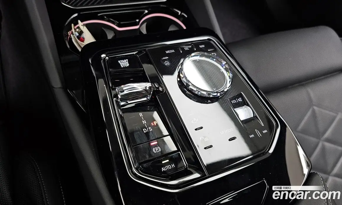BMW 5 серия 2025 2.0 автомат (гидро), фото 12