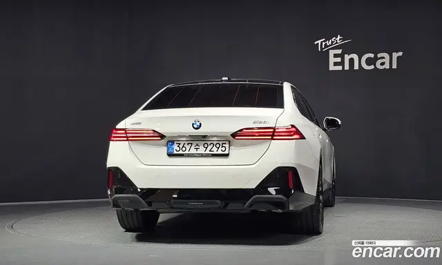 BMW 5 серия 2025 2.0 автомат (гидро), миниатюра 4