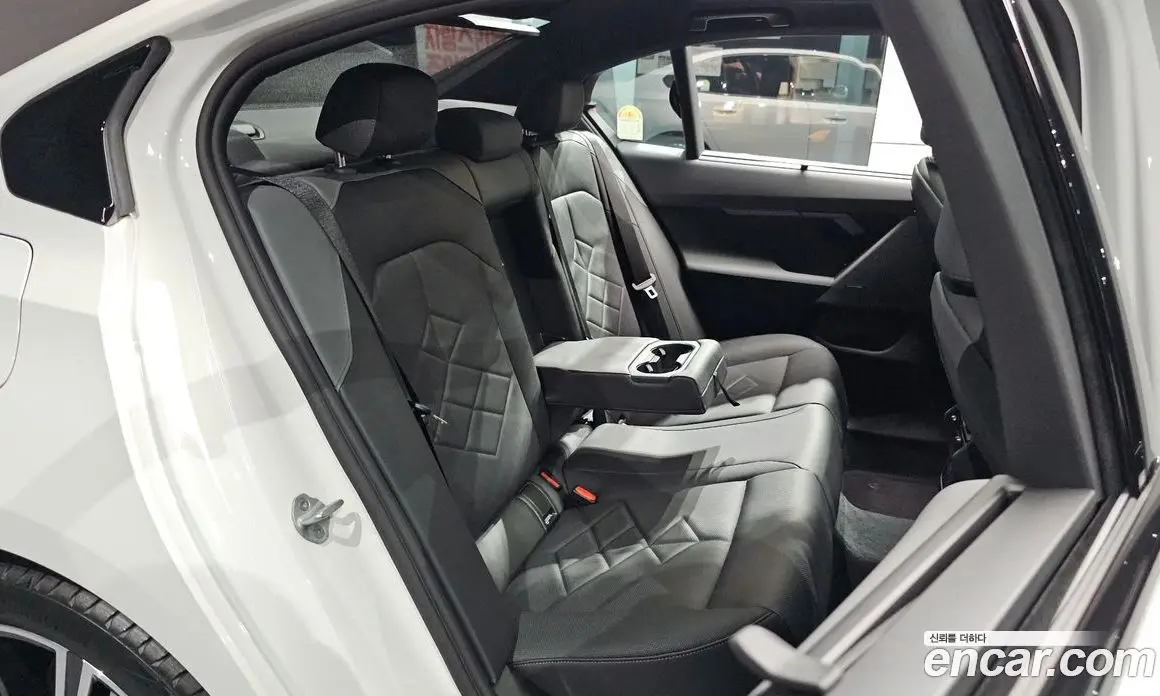 BMW 5 серия 2026 2.0 автомат (гидро), фото 17 BMW 5 серия 2026 2.0 автомат (гидро), фото 17