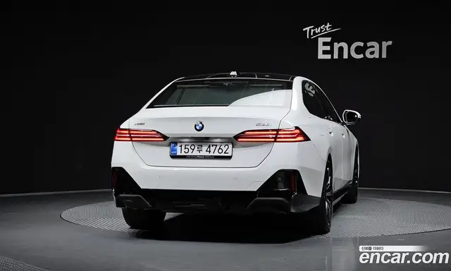 BMW 5 серия 2026 2.0 автомат (гидро), миниатюра 4 BMW 5 серия 2026 2.0 автомат (гидро), миниатюра 4