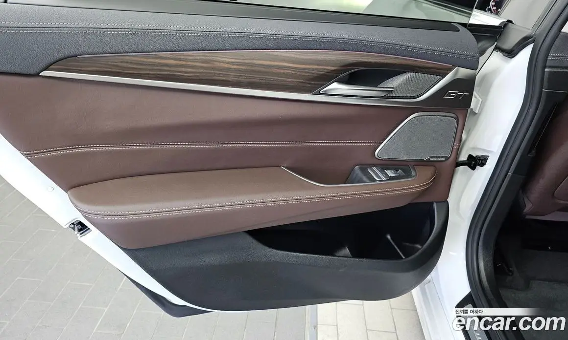 BMW 6 серия 2024 2.0 автомат (гидро), фото 15