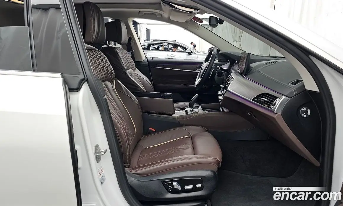 BMW 6 серия 2024 2.0 автомат (гидро), фото 17