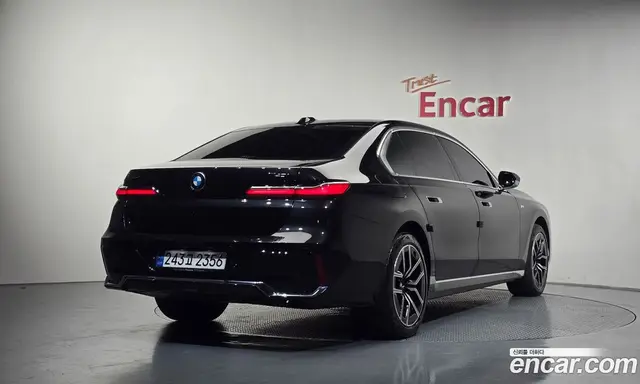 BMW 7 серия 2024 3.0 автомат (гидро), миниатюра 2