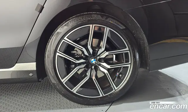 BMW 7 серия 2024 3.0 автомат (гидро), миниатюра 7
